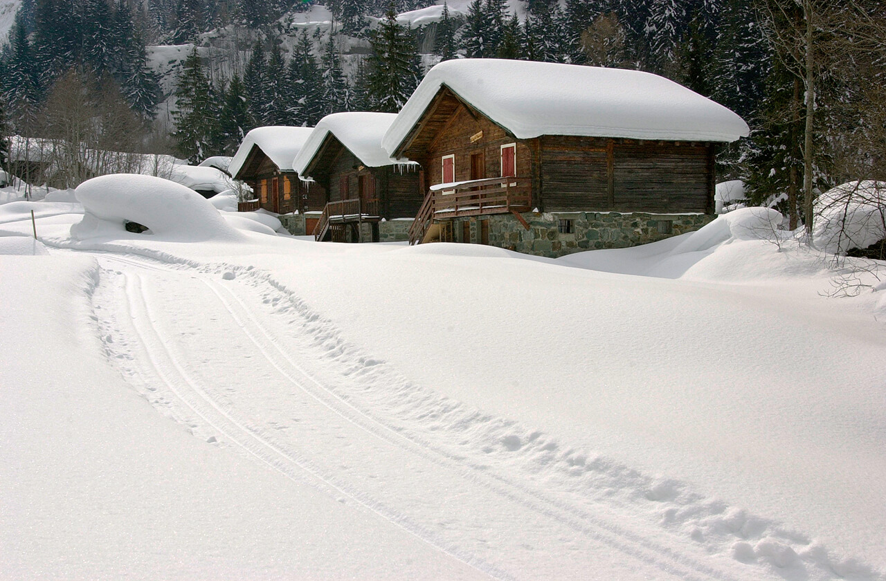 Chalets enneigés
