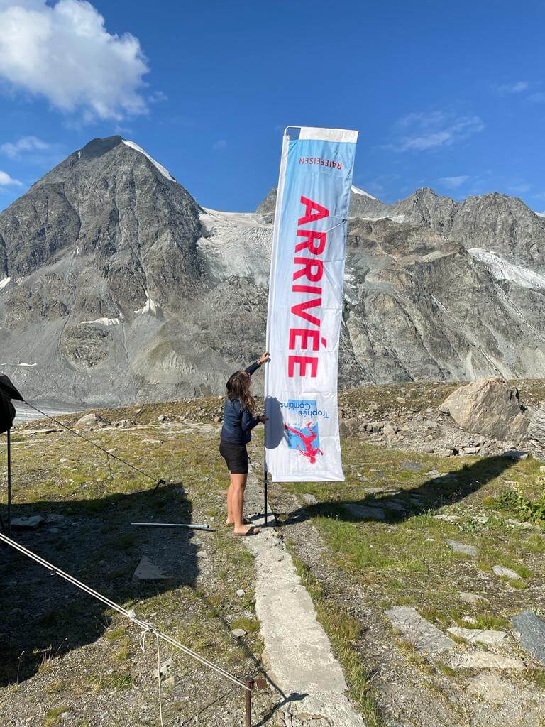 Drapeau d'arrivée de la compétition trophée des combins